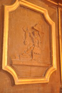 le martyre de saint Cyr, bas relief en bois