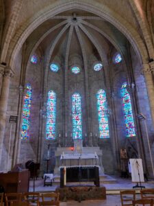 vitraux modernes du choeur